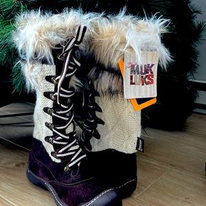 Here’s a pair of great boots for your wearing pleasure